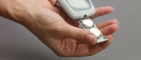 Замена батареек в часах и ключах